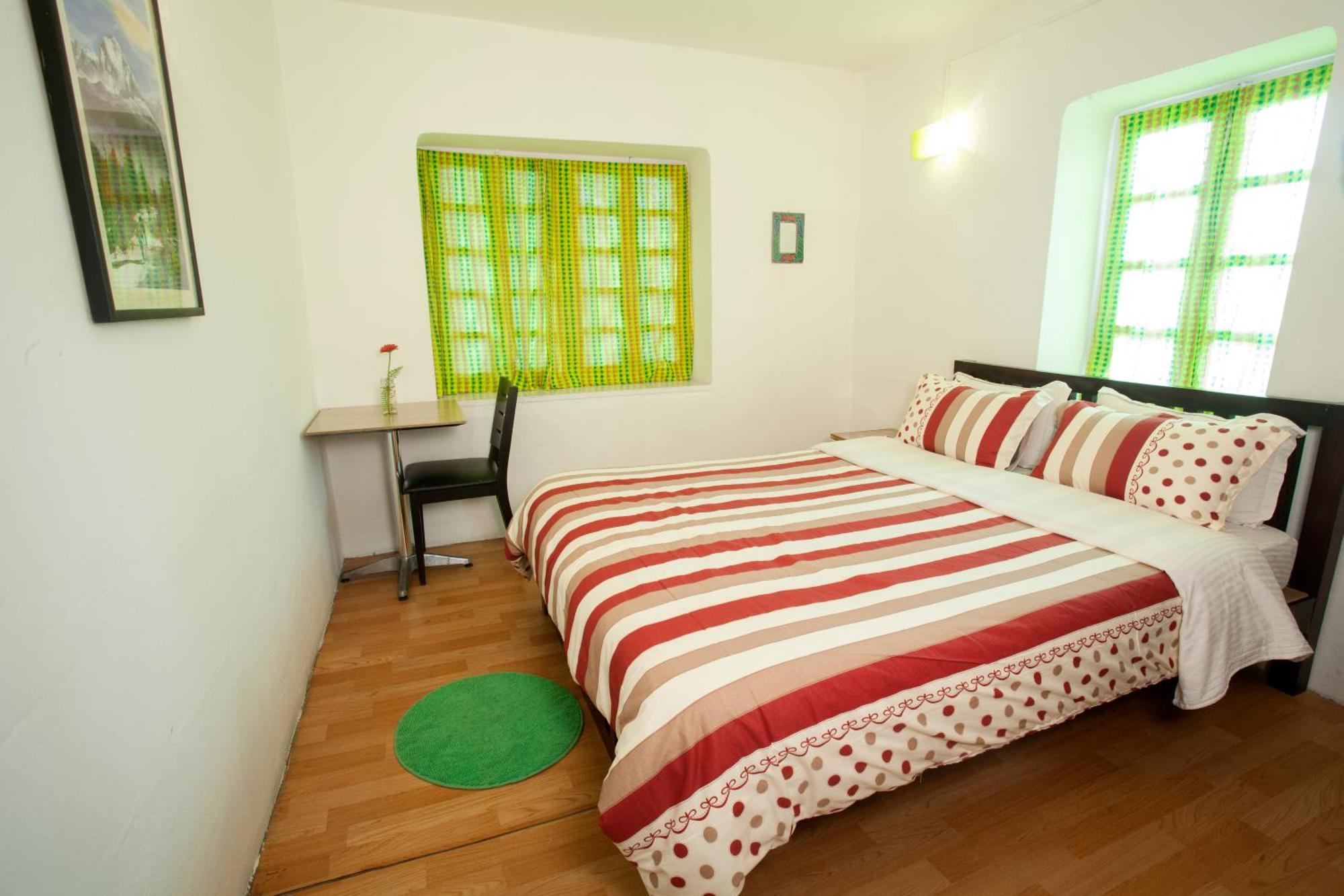 Cocina Mitho Chha Bnb Катманду Екстер'єр фото